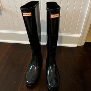 Black hunter rain boots
